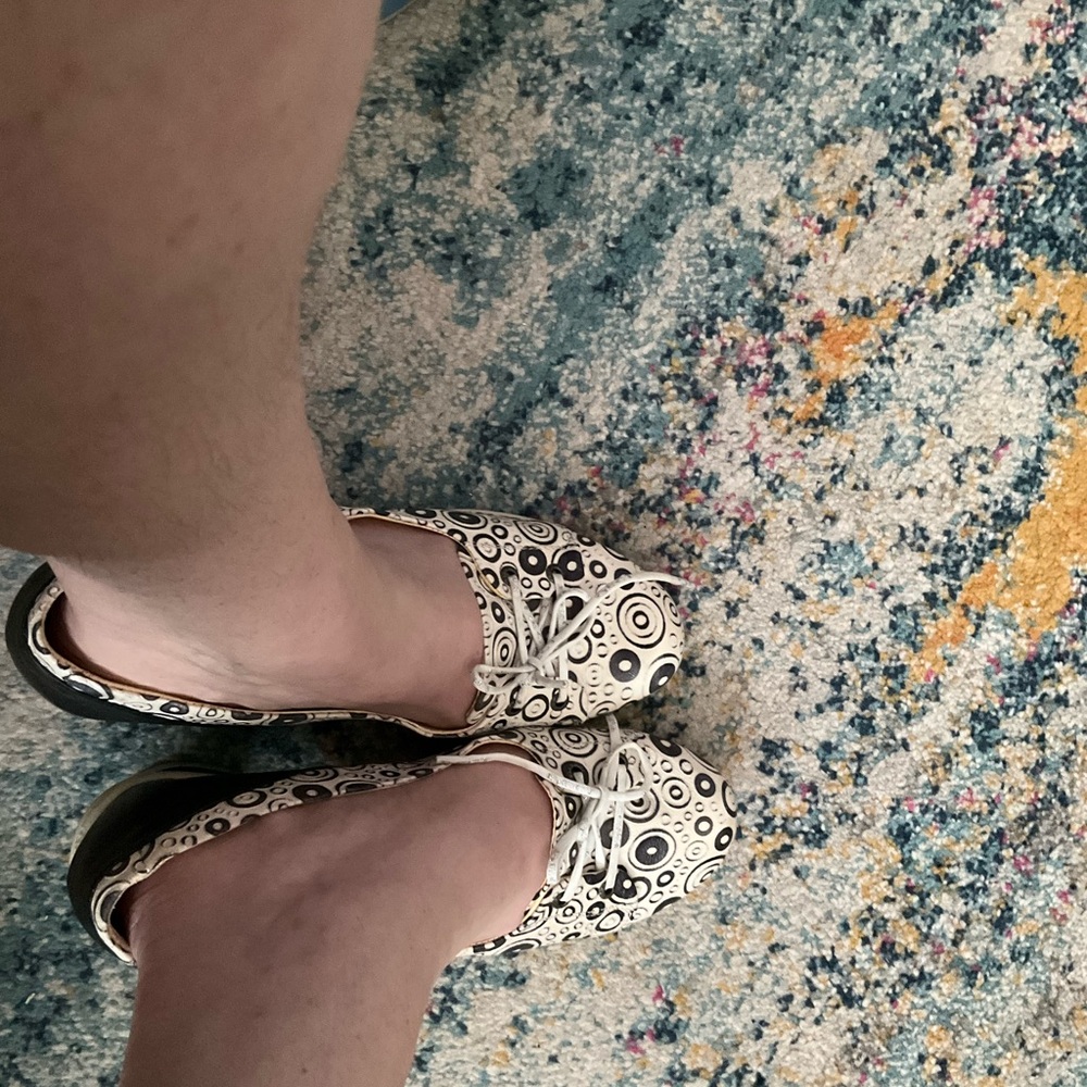 Stylish Black and White Women's Shoes